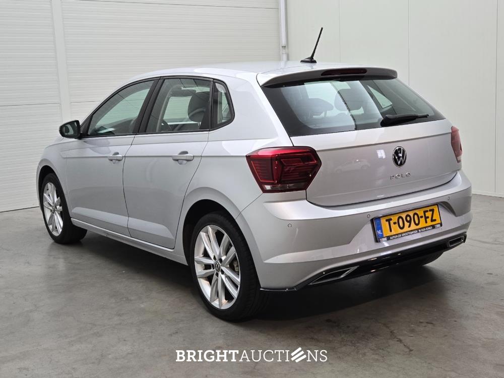 Volkswagen Polo Highline Business R 1.0 TSI 110pk 2021, T-090-FZ