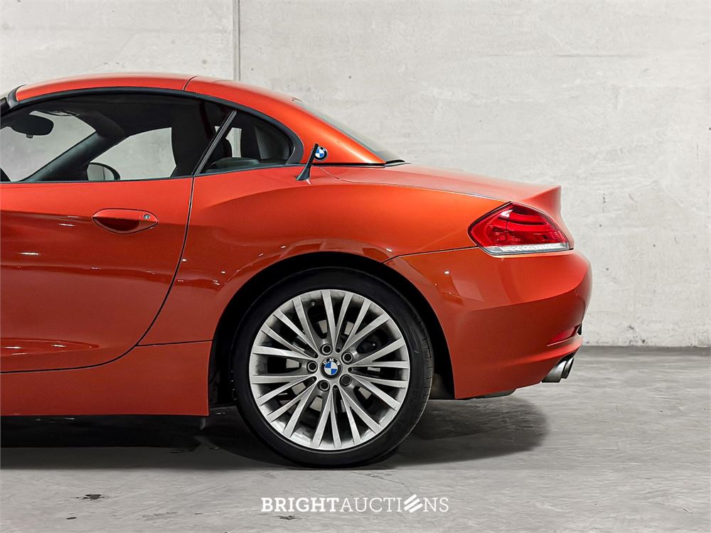 BMW Z4 Roadster sDrive18i Executive Design Pure Traction Uitvoering 156pk 2014 (Origineel-NL), 3-TRK-41 -67.534KM-
