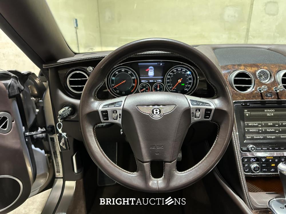 Bentley Continental GTC 4.0 V8 507pk 2013