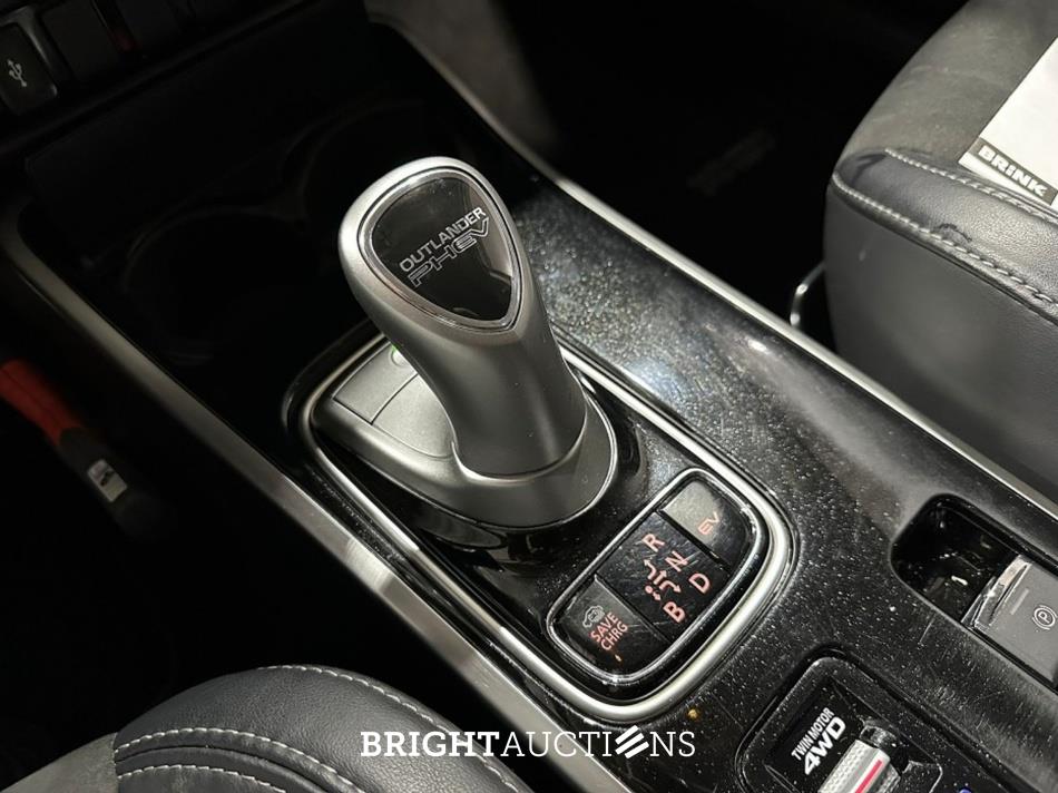 Mitsubishi Outlander PHEV Pure 2.4 311pk 2020 (Origineel-NL), H-948-BK