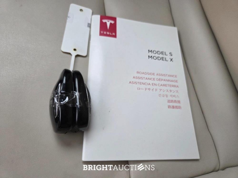 Tesla Model X 418pk 2018 (Origineel-NL), ST-448-X