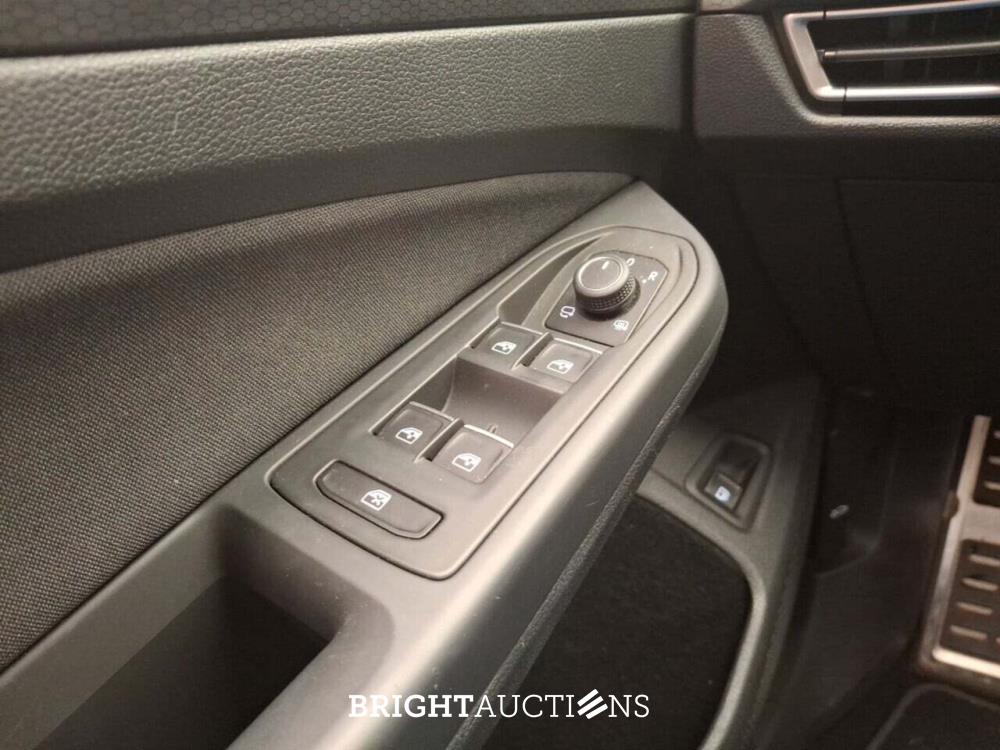 Volkswagen Golf Ehybrid GTE 1.4 258pk 2021 (Origineel-NL), L-384-GP