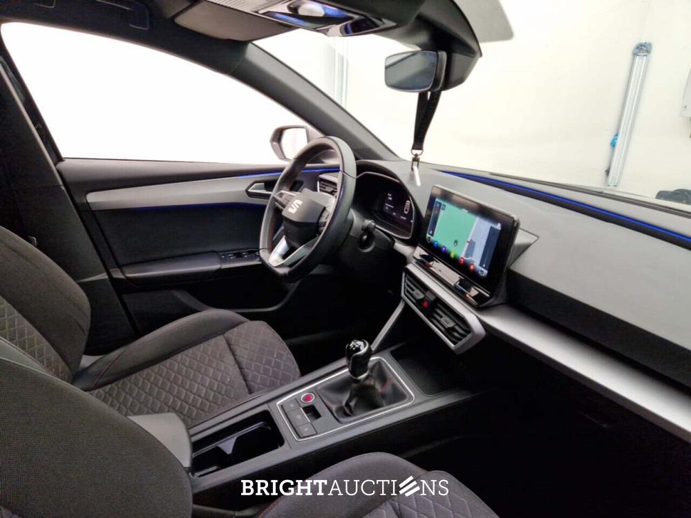 SEAT Leon FR ST Business Intense 1.0 TSI 110pk 2022 (Origineel-NL), R-319-NB