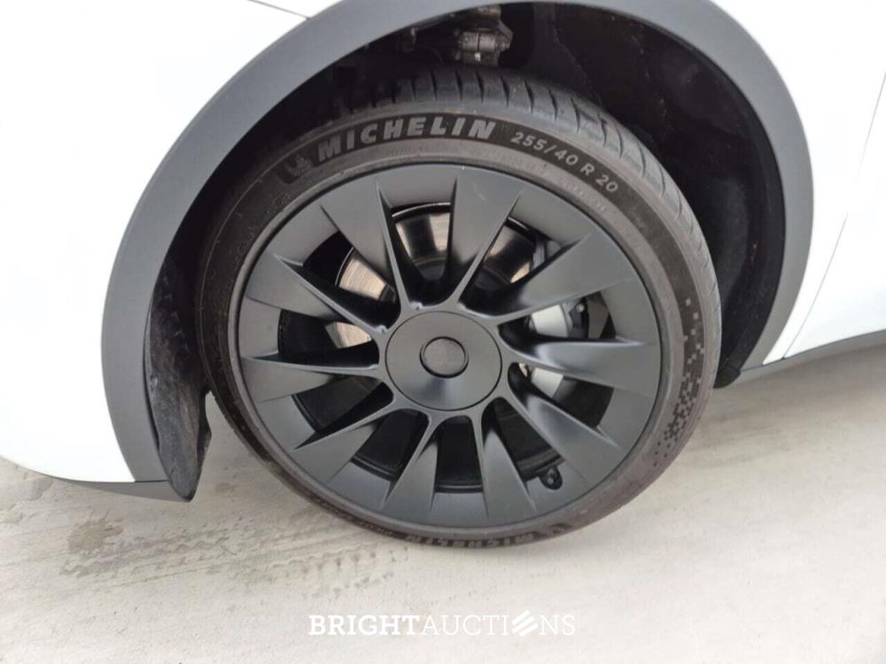 Tesla Model Y Long Range AWD 75 kWh 351pk 2023 (Origineel-NL), T-610-DJ