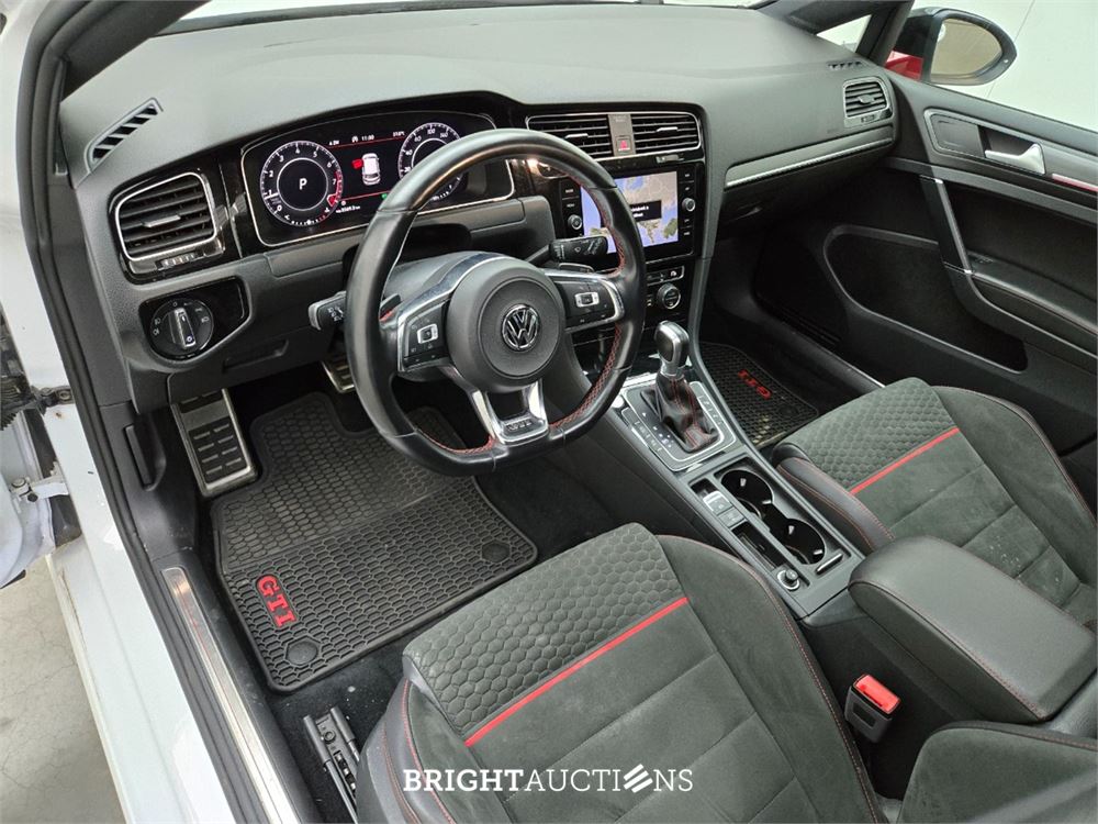 Volkswagen Golf GTI Performance 2.0 TSI 245pk 2017, SP-041-B