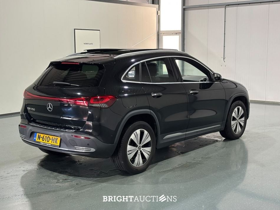 Mercedes-Benz EQA 25067 Business Solution Luxury 67 kWh 190pk 2021 (Origineel-NL) EQA-Klasse, N-610-HK