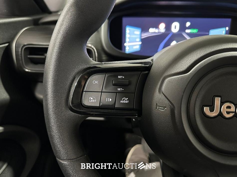 Jeep Avenger Longitude 54 kWh 156pk 2024 (Origineel-NL), X-207-PP