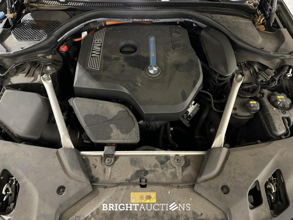 BMW 530e iPerformance High Executive 5-serie 184pk 2019 (Origineel-NL+1eigenaar), ZT-244-H