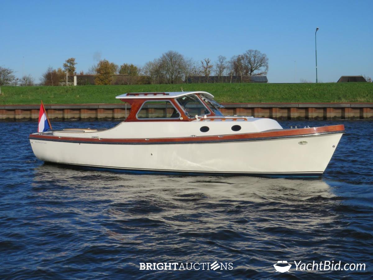 Berg Boat 28 Cabin Classic