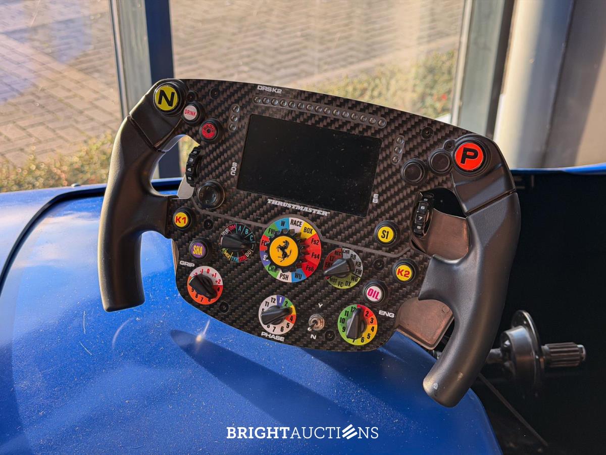 F1 Simulator with Ferrari steering wheel - Tiel