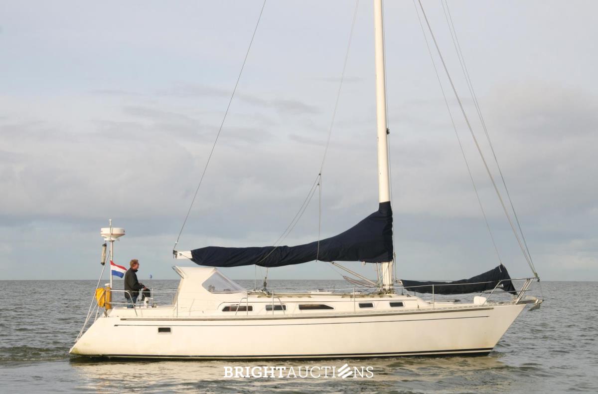 Freedom 38