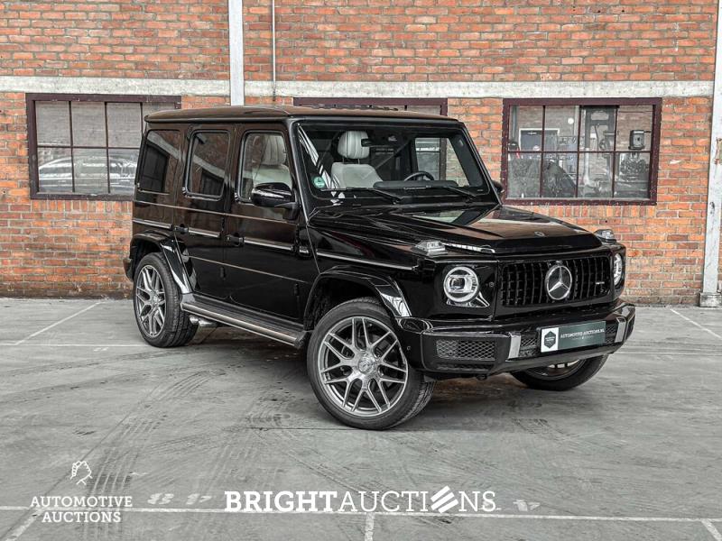 Luxury Sports Cars 