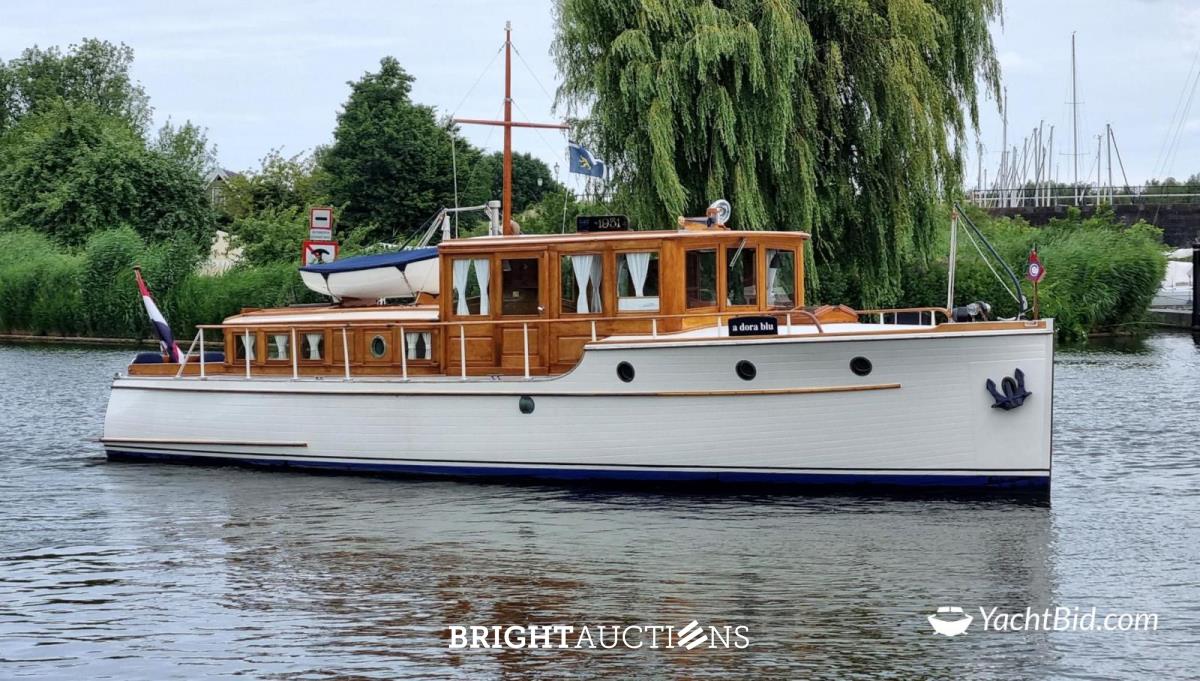 Stephens Brothers 43 Commuter Classic