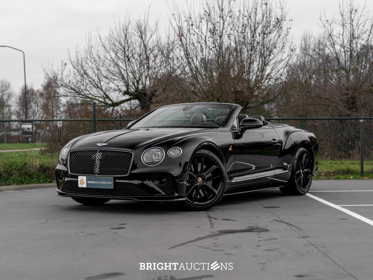 Aston Martin V8 Vantage & Bentley Continental GTC Mulliner (1/100 worldwide) - Boxmeer