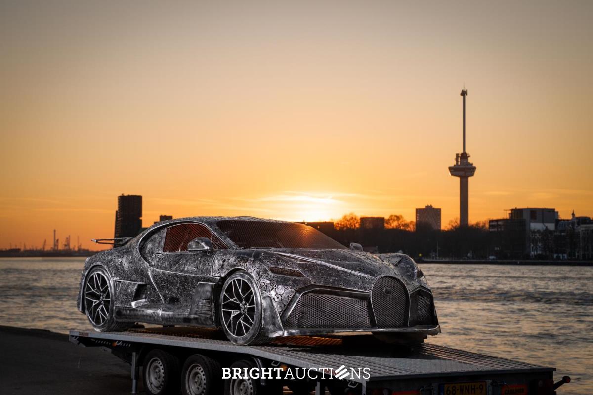 Bugatti Divo Sculpture ARTWORK 1:1 Replica