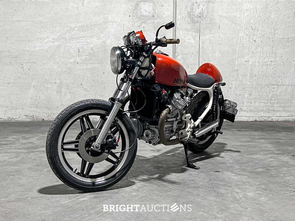 Motoren te Tiel