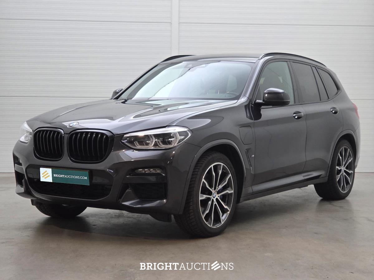 Premium Daily Drivers & EV's - Fast Auction