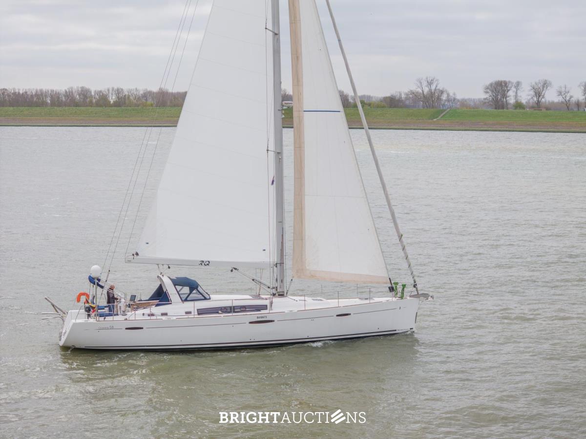 Beneteau Oceanis 58