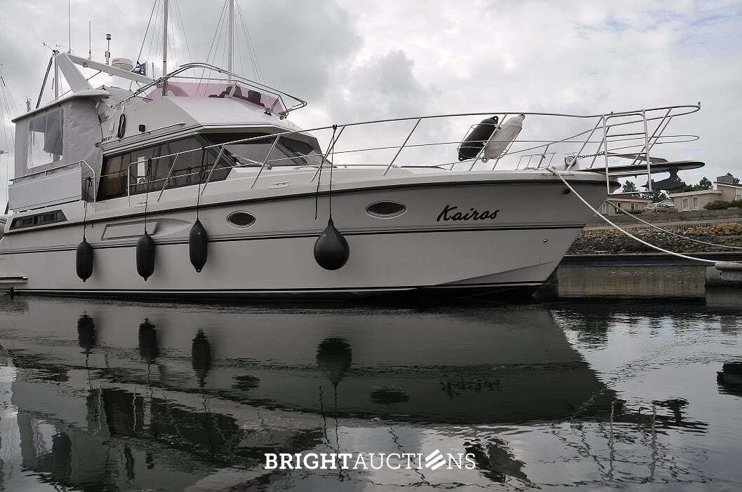 President 385 Sundeck