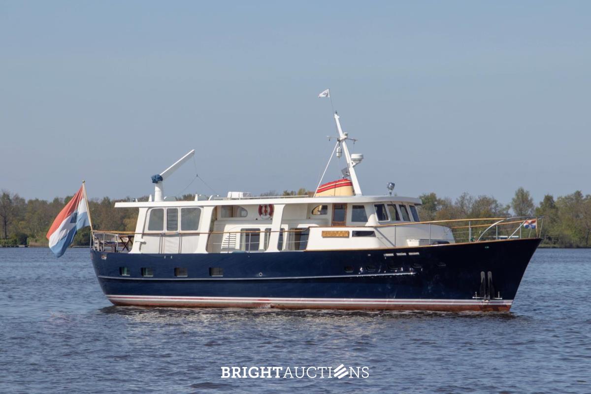 Feadship Canoe Stern ''Haddock''