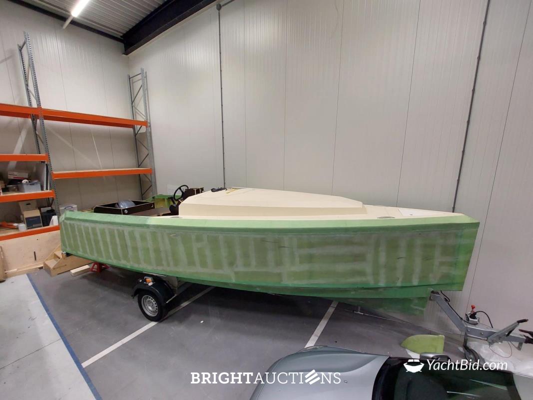 Tender MV 800 & Trailer