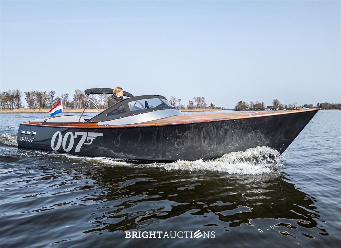 Custom Aluminium Tender