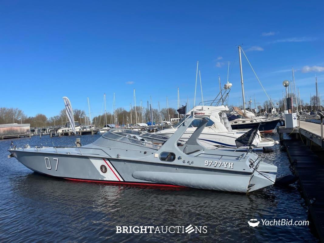 Avanti Ocean Racer 41 Powerboat Snelle Neeltje