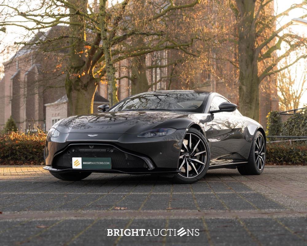 Aston Martin V8 Vantage