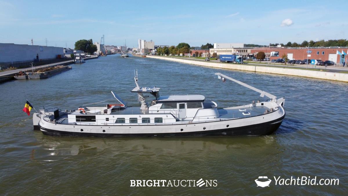 Luxe Motor Tjalk 26m Engonia