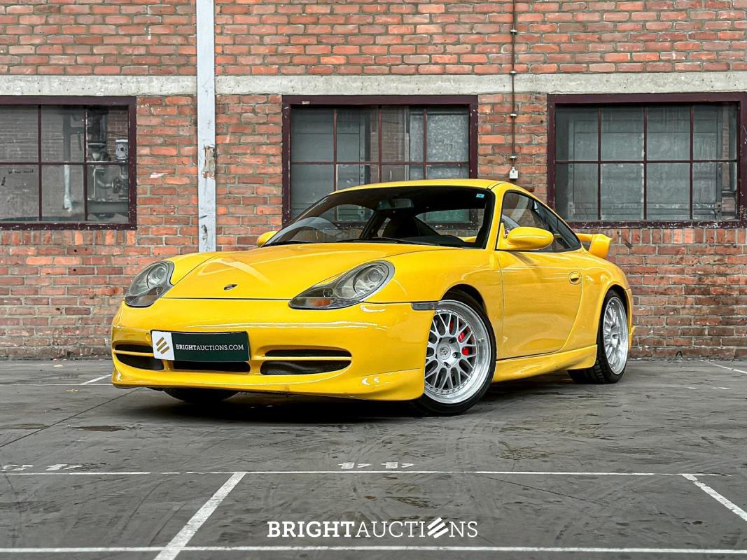 Young & Oldtimer Car Auction- Boxmeer