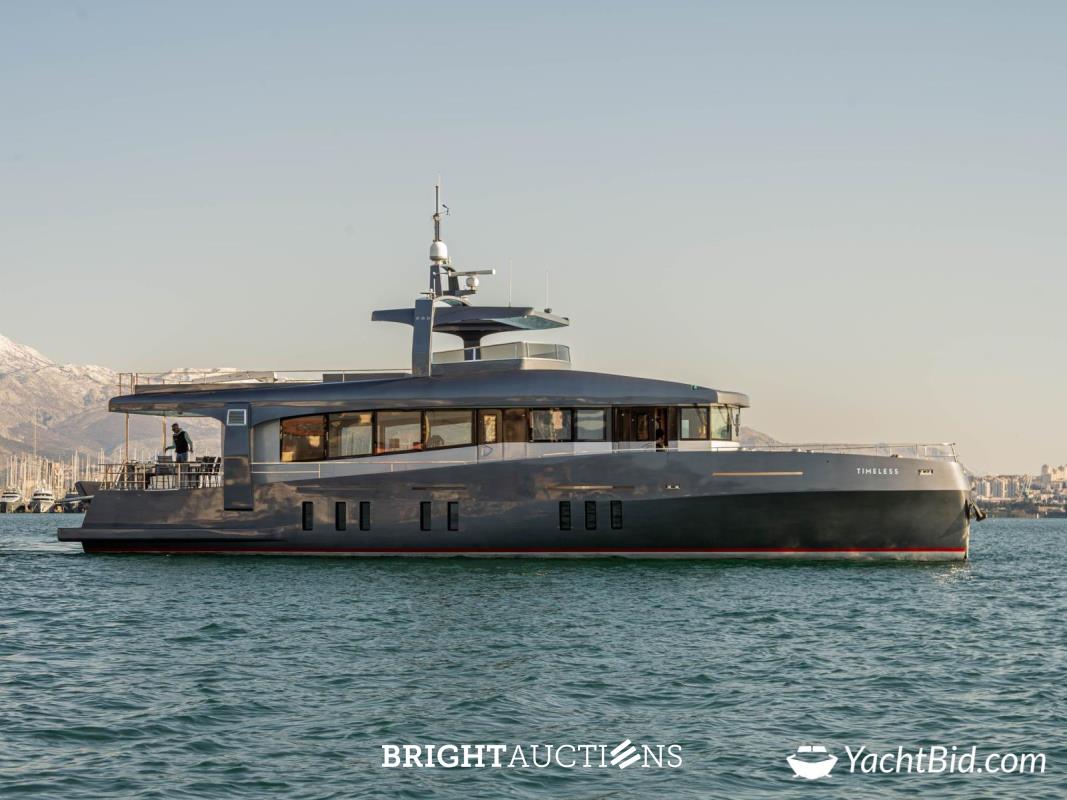 Custom Built Explorer Yacht Timeless 80