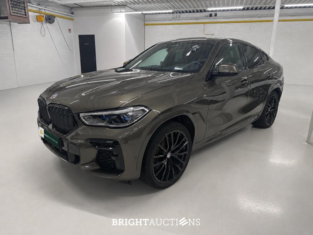 Luxury, Premium Daily Driver & Electric Vehicle Auction
