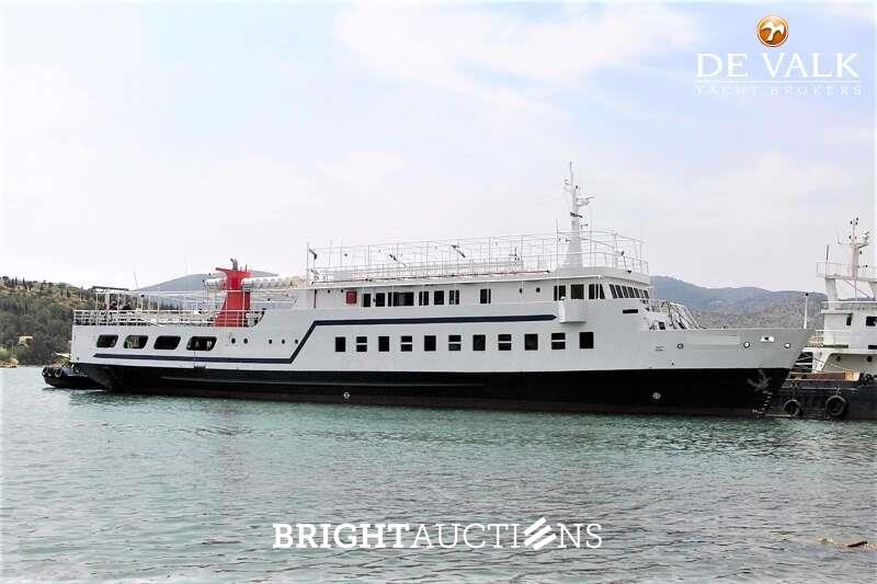 CAR & PASSENGERS SHIP 50