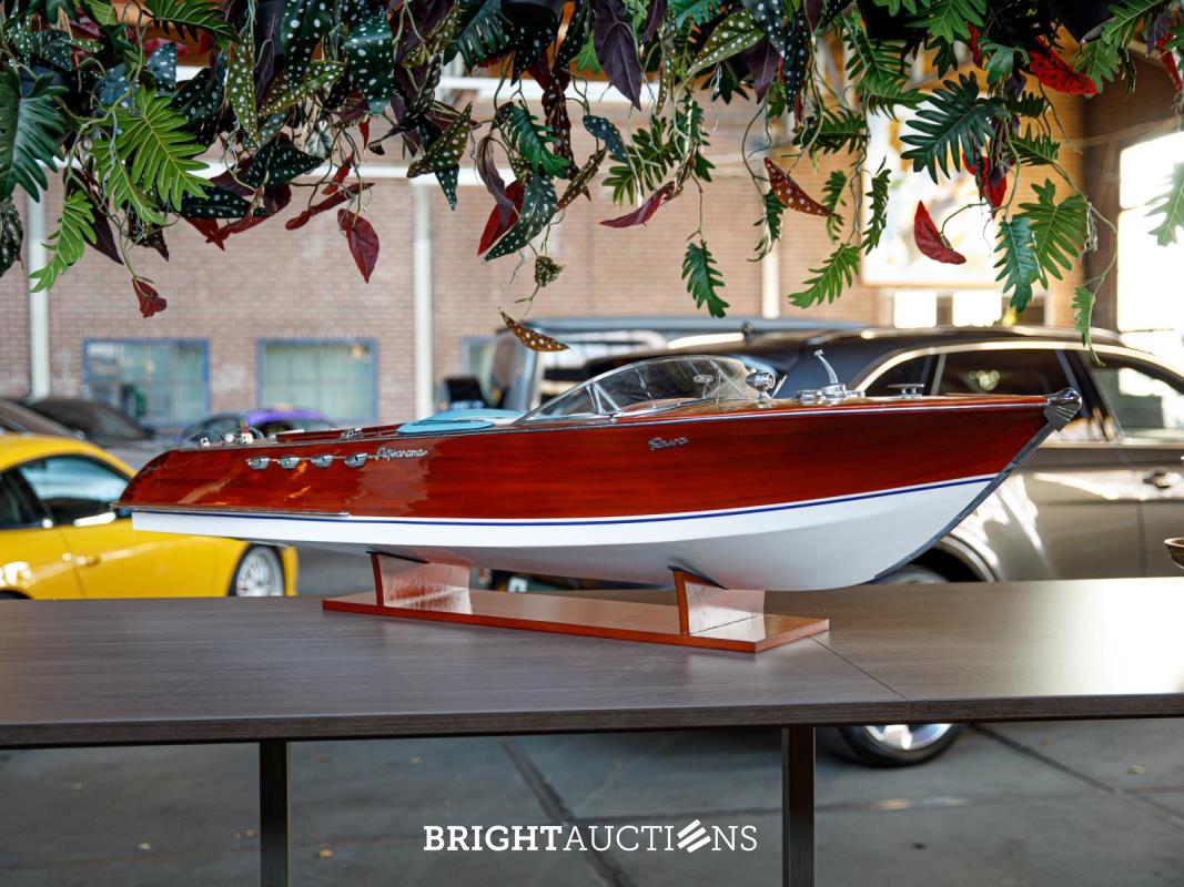 Exclusive Riva Scale Model - Boxmeer