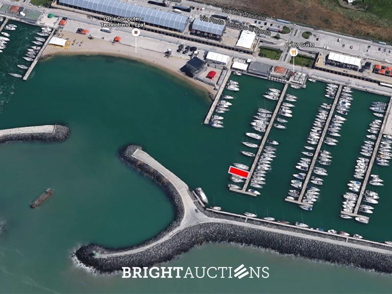 Ligplaats 18,5m Porto Turistico Di Roma, Italy
