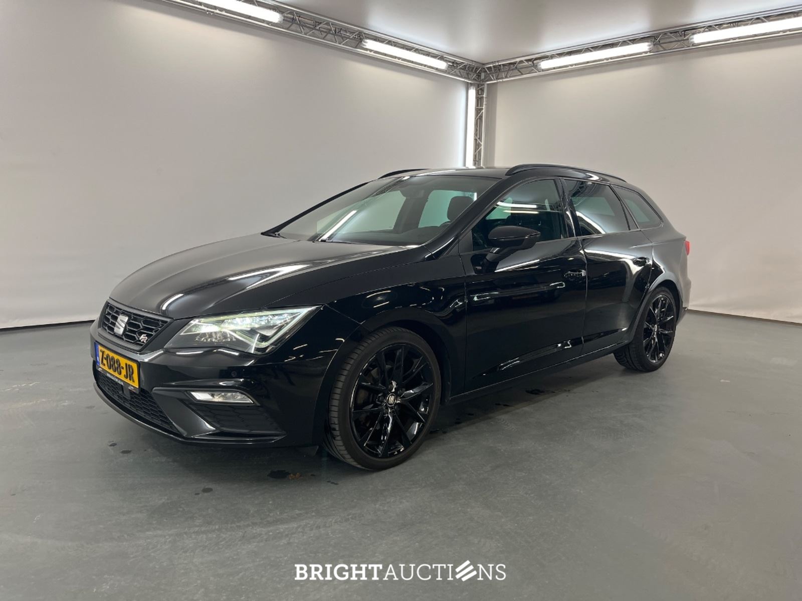 SEAT Leon ST FR Business Intense 1.5 TSI 150pk 2019, Z-088-JR – kavel bij Bright Auctions, Netherlands
