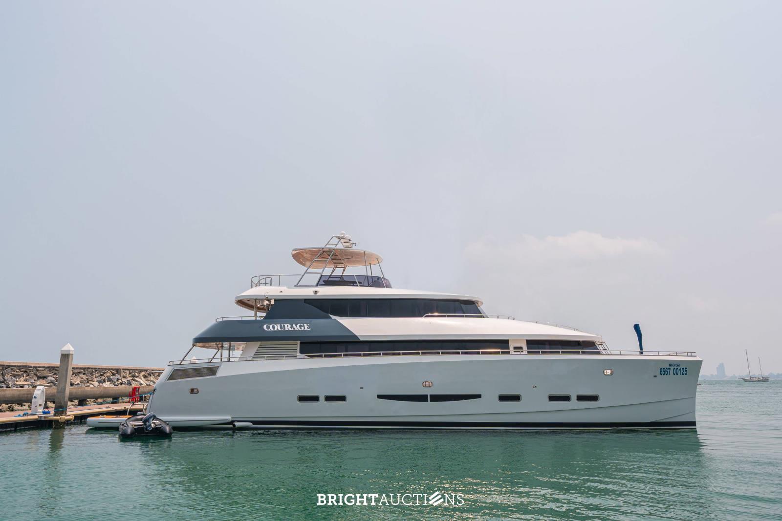 Nazarov 80 Power Catamaran ”Courage”