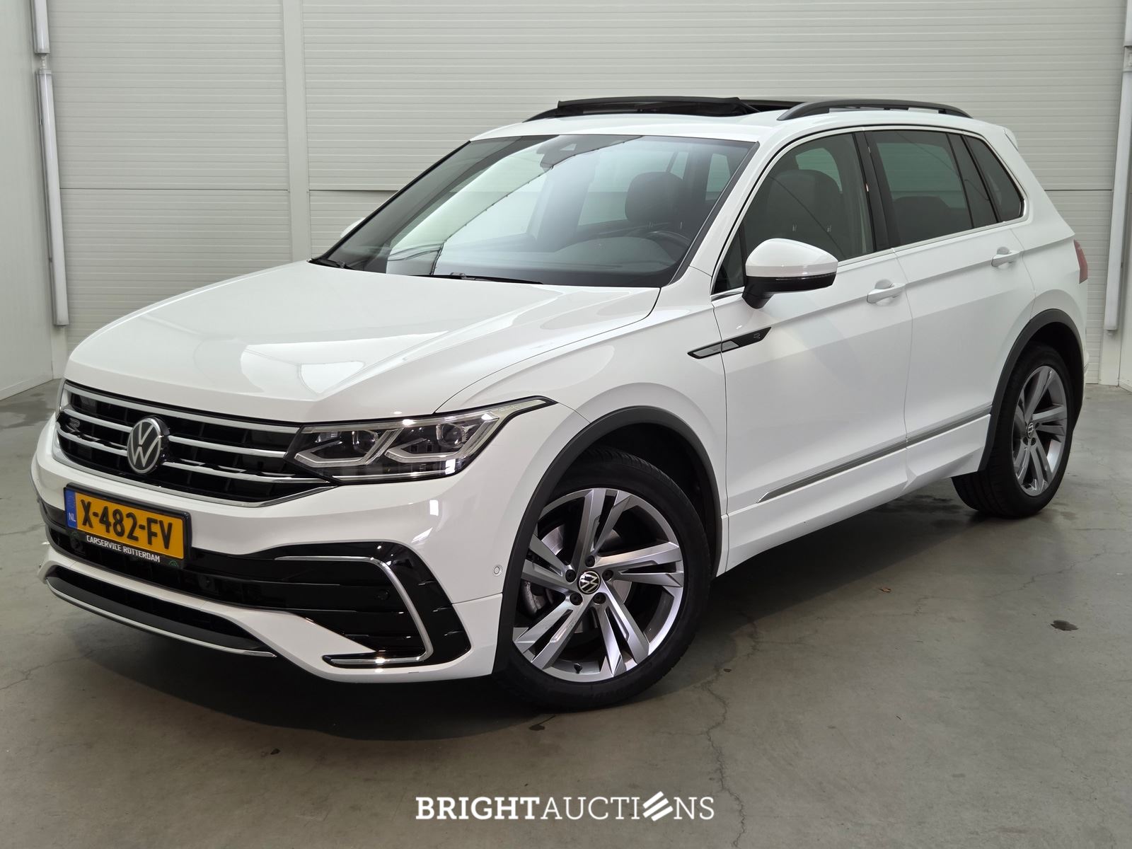 Volkswagen Tiguan R-Line Business 1.5 TSI 150pk 2022, X-482-FV – kavel bij Bright Auctions, Netherlands