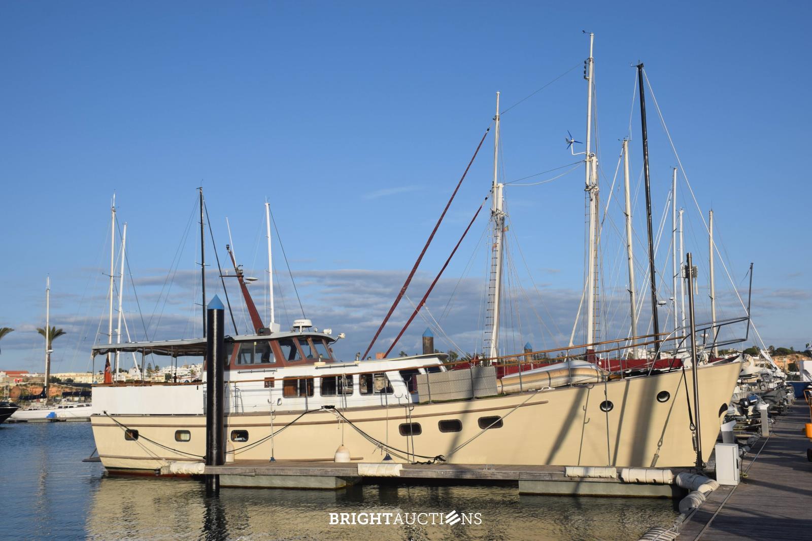Fleur de Lys 58 "Almarie"