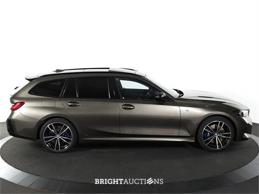 BMW 330e Touring 292pk 2023 (Origineel-NL) 3-Serie, T-265-ND