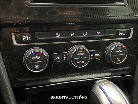 Volkswagen Golf GTE Connected Series 1.4 TSI 150pk 2016 (Origineel-NL), ND-080-S
