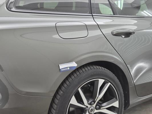 Volvo V60 T6 Recharge R-Design 2.0 AWD 398pk 2022 (Origineel-NL), P-467-DX