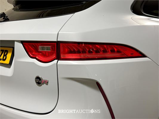 Jaguar F-Pace 5.0 V8 S/C AWD SVR 551pk 2019, T-214-ZB