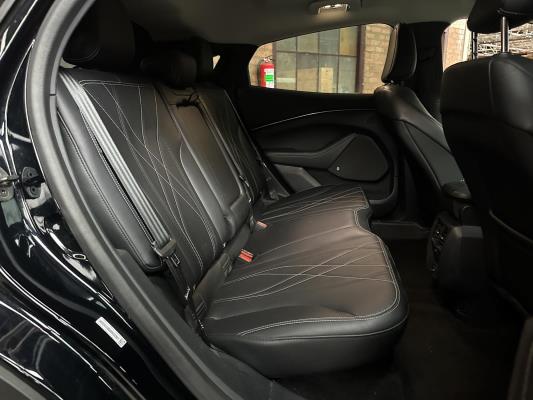 Ford Mustang Mach-E RWD 75 kWh 269pk 2021 (Origineel-NL + 1e eigenaar), N-361-JS