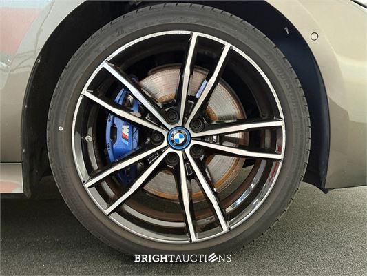 BMW 330e Touring 292pk 2023 (Origineel-NL) 3-Serie, T-265-ND