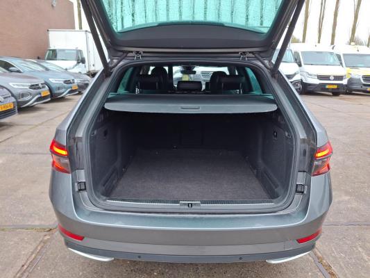 Skoda Superb Combi 1.5 TSI ACT Limited Sportline Business 150 pk 2023, S-466-PR