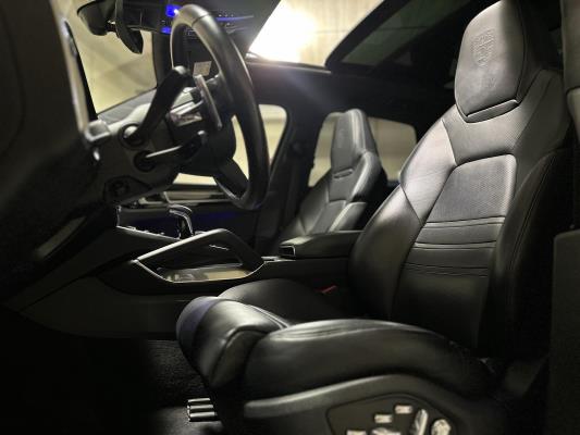 Porsche Cayenne Turbo 4.0 V8 549pk 2018 (Origineel-NL), TK-073-X