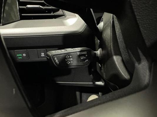 Audi Q4 35 Launch Edition 55 kWh 170pk 2021 (Origineel-NL), N-506-XJ