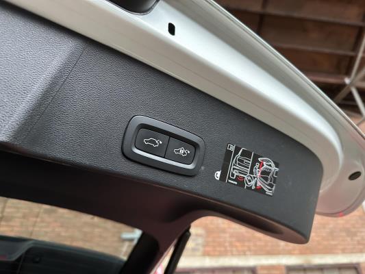 Volvo XC40 Recharge P8 AWD R-Design 408pk 2020 (Origineel-NL+1e eigenaar), K-341-FK