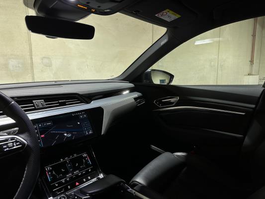 Audi e-tron 55 Quattro S Edition 95 kWh 408pk 2022 (Origineel-NL+1e eigenaar), R-708-BR